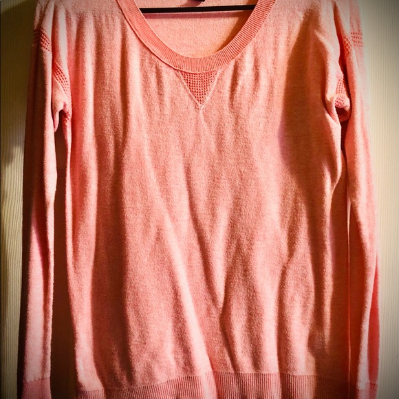 American Eagle Lightweight Long Sleeve Women’s Top